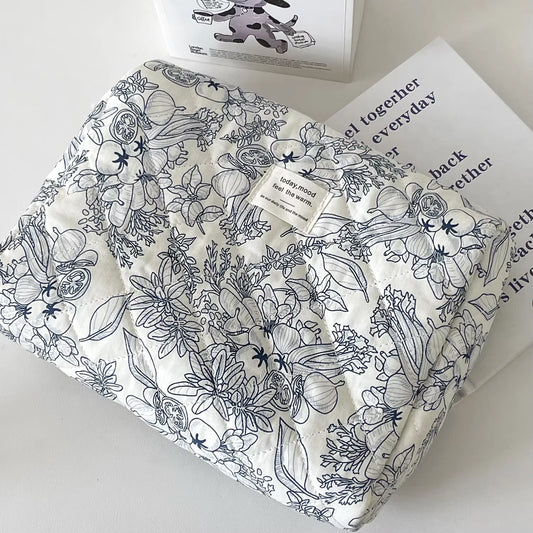 2024 Vintage Flower Quilting Women Makeup Bag Portable Zipper Cosmetic Travel Organizer Female Handbag Toiletry Pouch for Girls